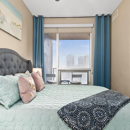 YYC Stylish Downtown Condos By Globalstay מראה חיצוני תמונה