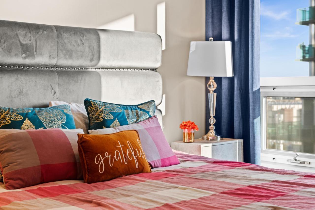 YYC Stylish Downtown Condos By Globalstay מראה חיצוני תמונה
